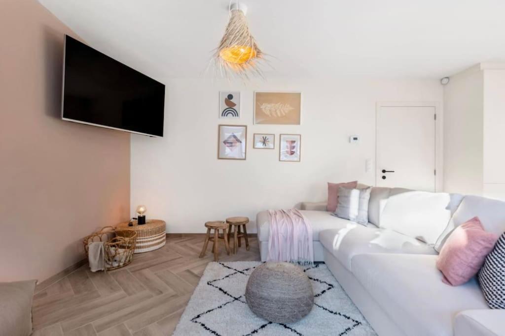 Michelle - Recent Gerenoveerd Stijlvol Appartement Οστένδη Εξωτερικό φωτογραφία